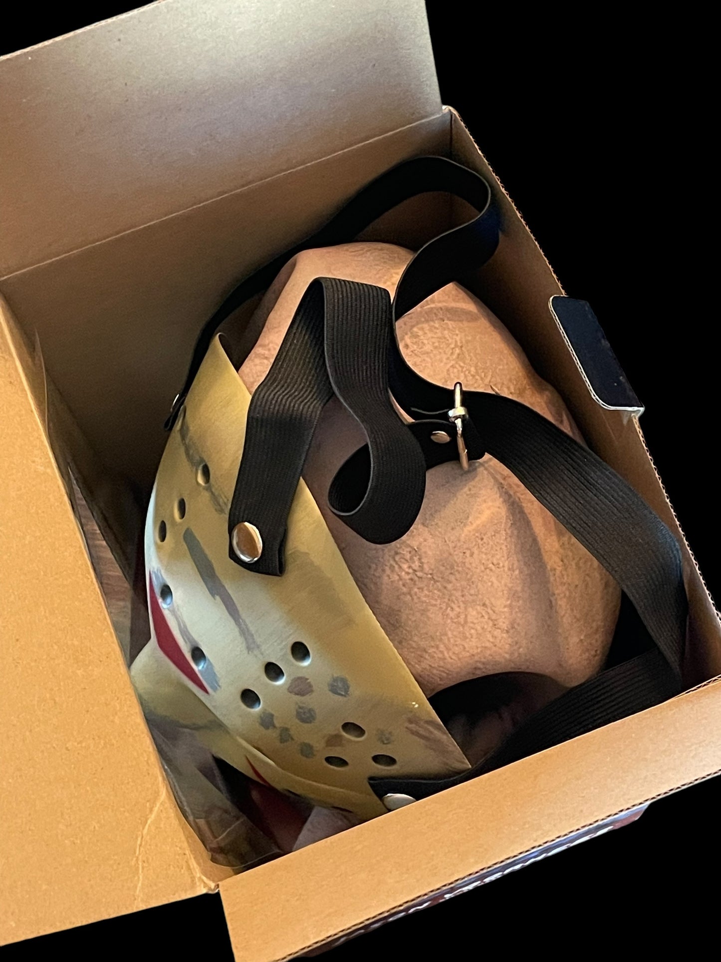 Warner Bros Friday The 13th Jason Voorhees Deluxe Mask with Removable Hockey Mask New