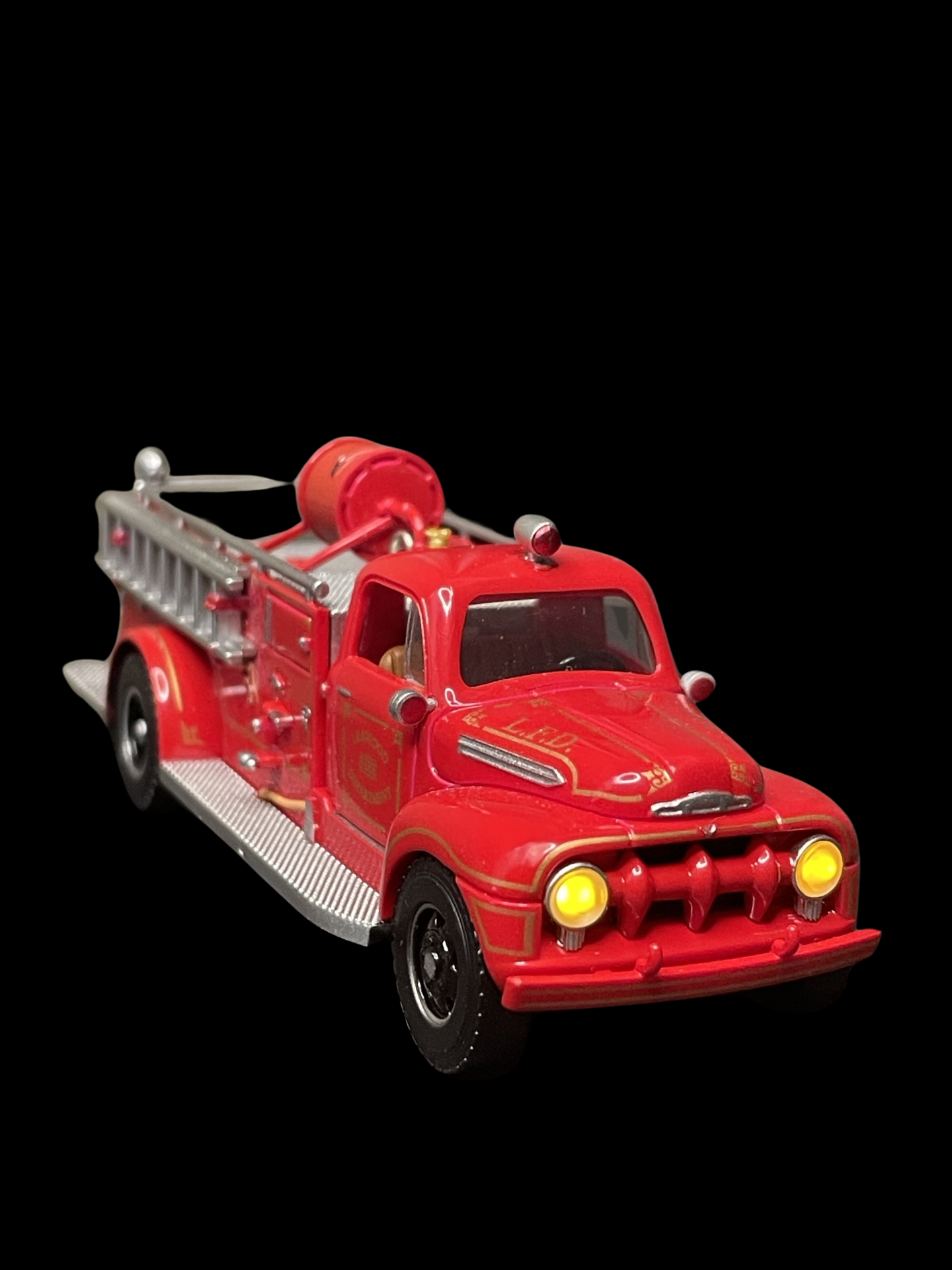 2010 Hallmark Keepsake Ornament 1951 Ford Fire Engine, Fire Brigade #8