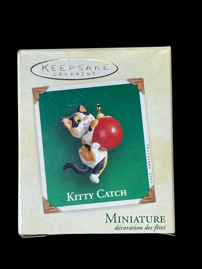 2003 Hallmark Keepsake Ornament Kitty Catch, Miniature