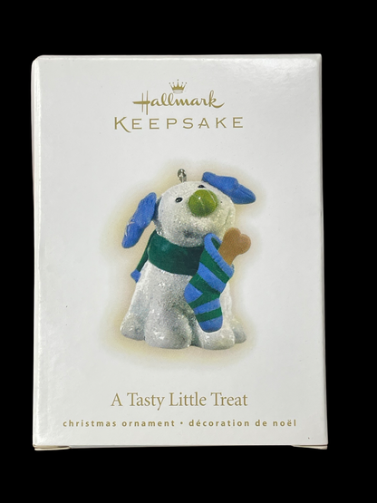 2009 Hallmark Keepsake Ornament A Tasty Little Treat, Club Exclusive