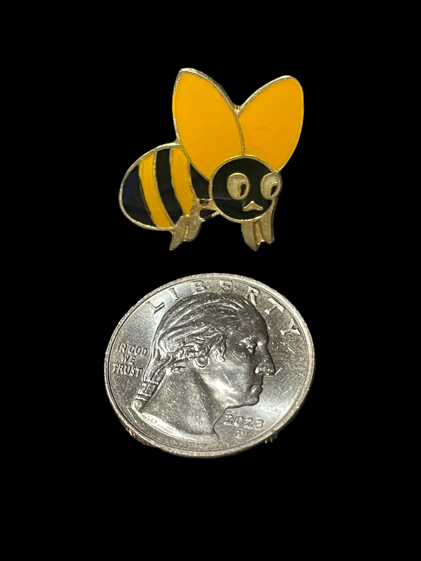 Vintage Gold Tone Black and Yellow Honey or Bumble Bee Enamel Brooch Pin