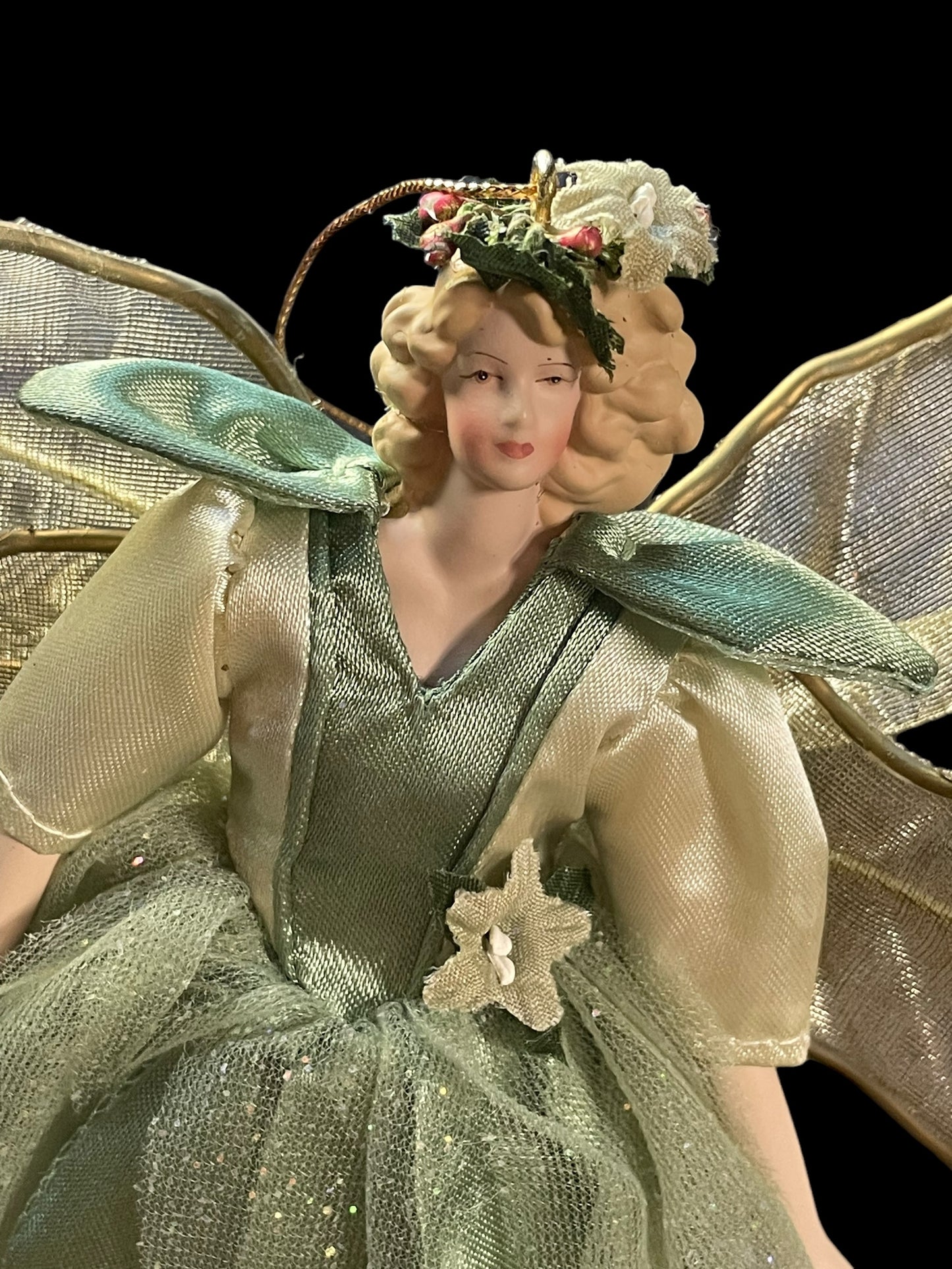 2000 Avon Enchanted Fairy Caucasian Christmas Ornament