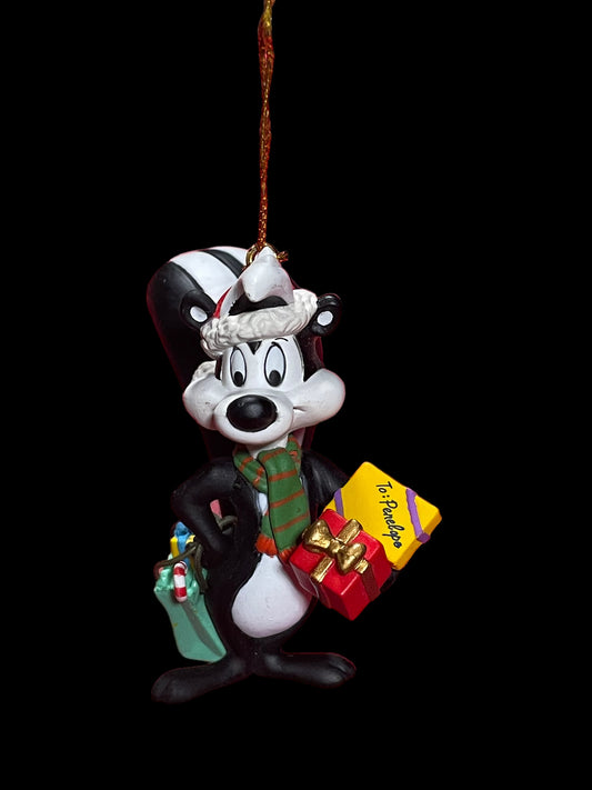 1995 Matrix Ornament Warner Bros Looney Tunes Pepé Le Pew and Gifts