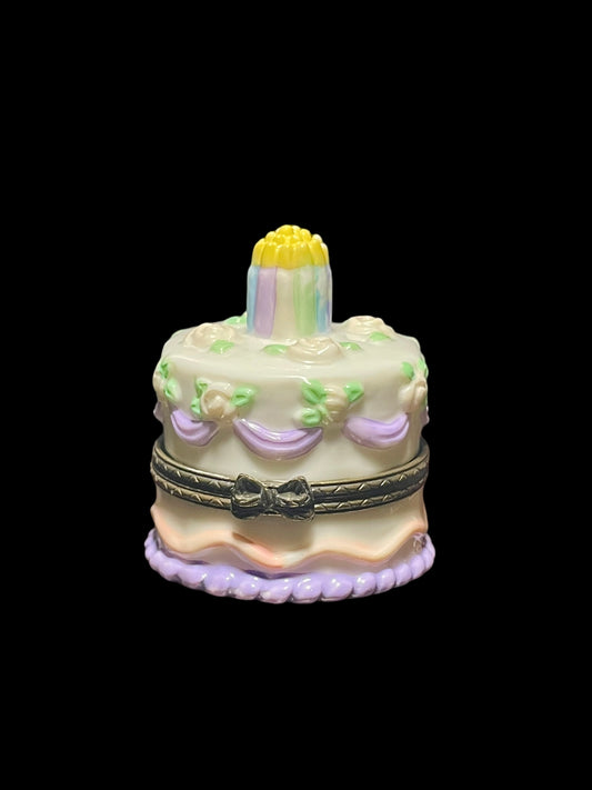 Vintage Midwest of Cannon Falls Mini Birthday Cake Porcelain Hinged Mini Trinket Box