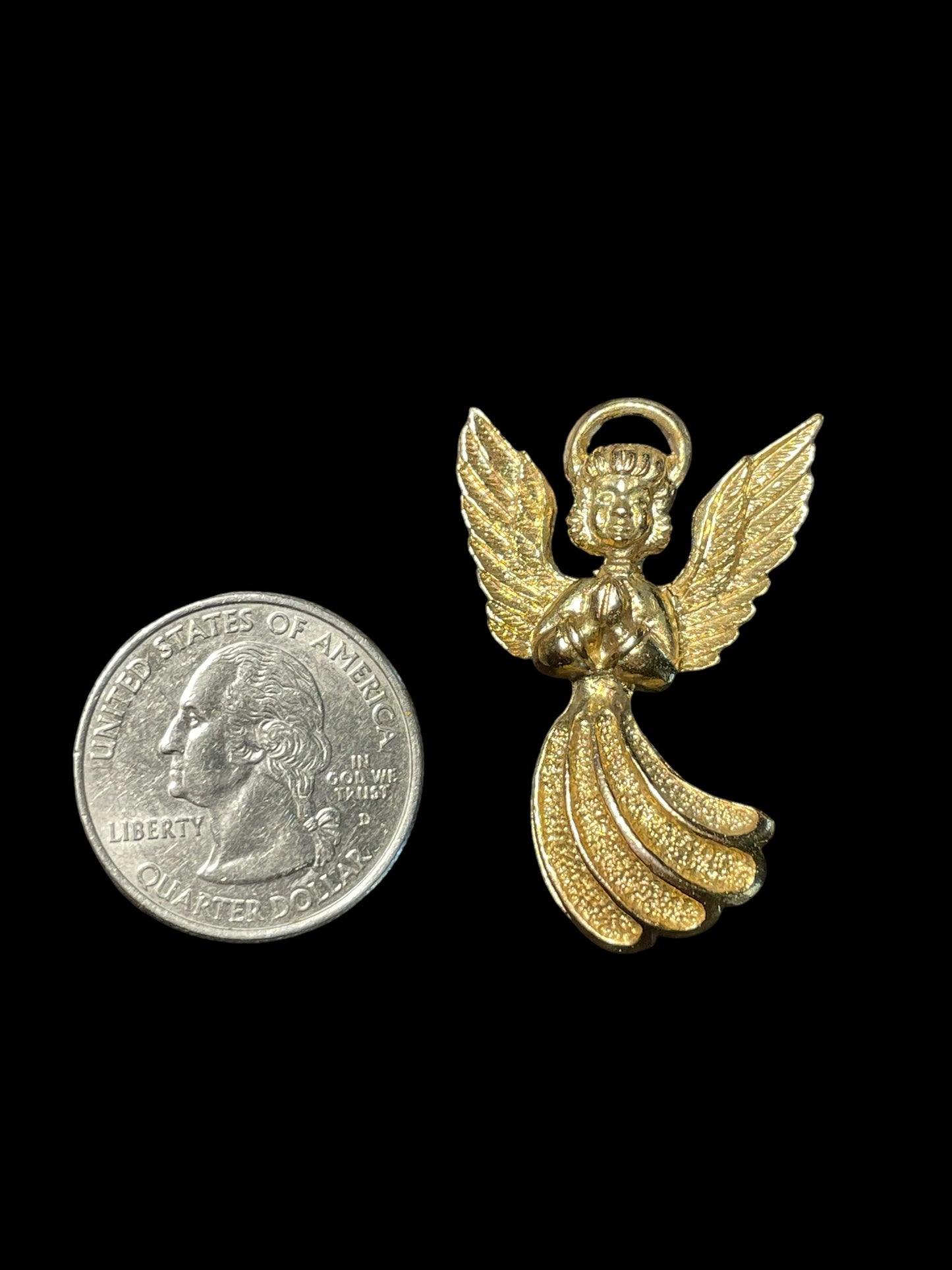 Vintage Gold Tone Praying Guardian Angel Brooch Pin