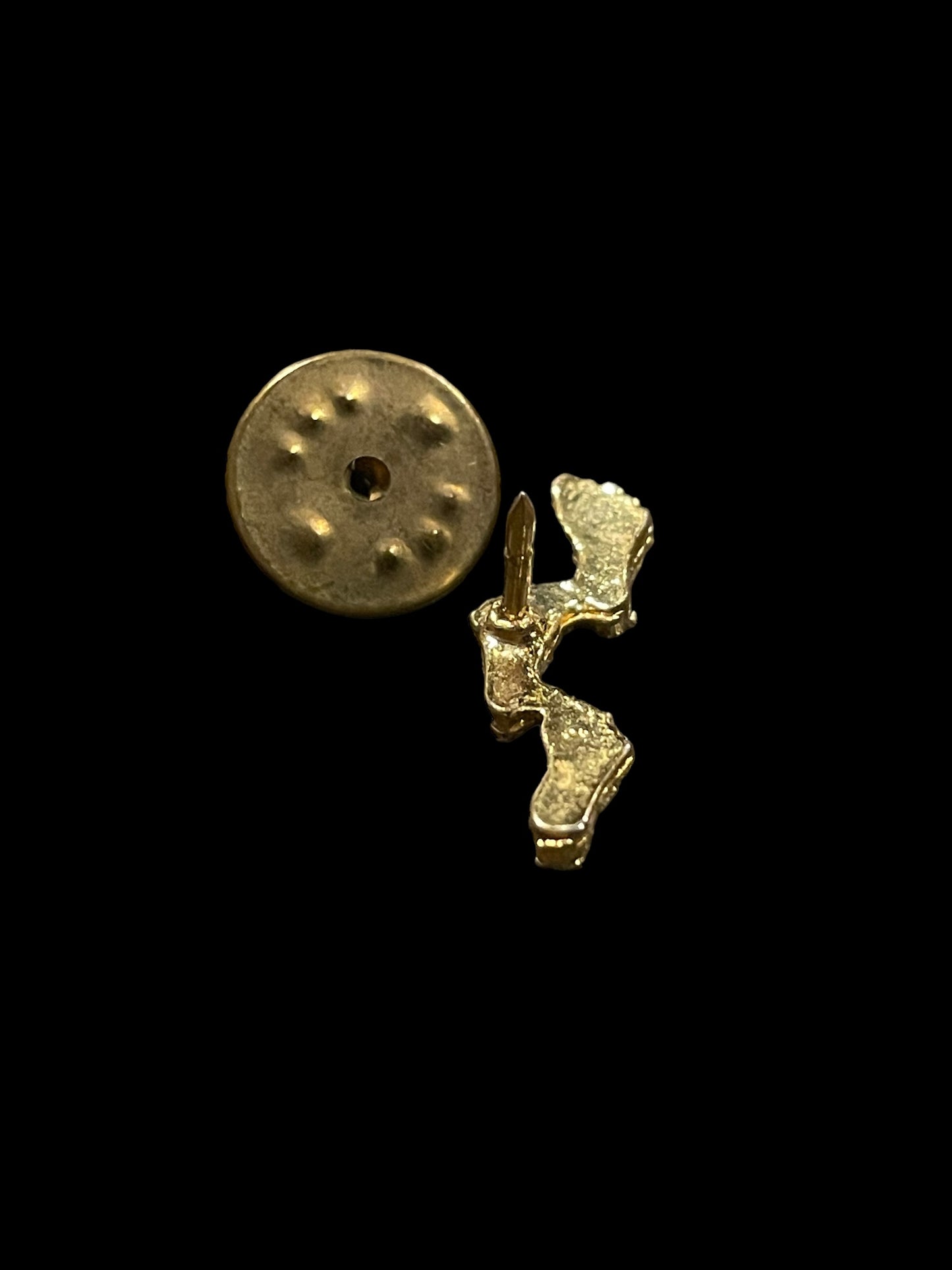 Vintage Petite Gold Tone Footprints in the Sand Brooch Pin