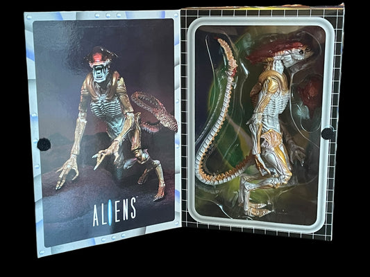 NECA Aliens Panther Alien Action Figure New