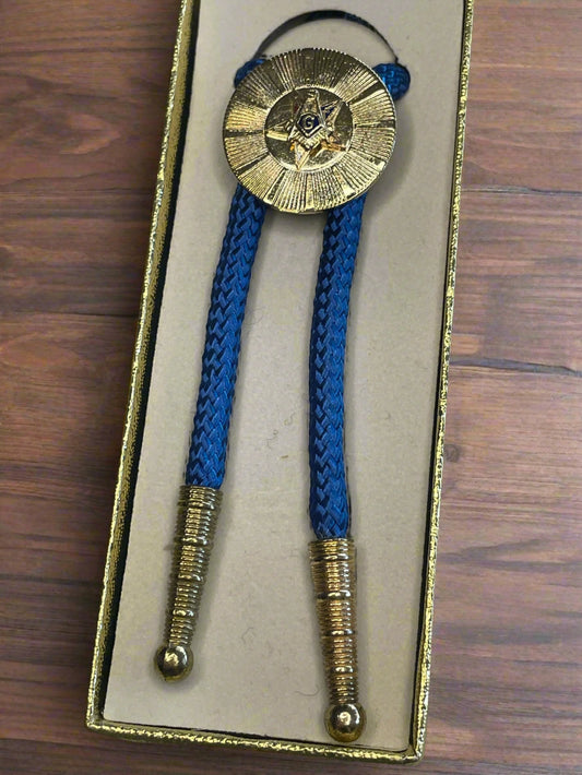 New F. N. Kistner Co Men Freemason Masonic Gold Tone Bolo Tie Blue Cord Vintage