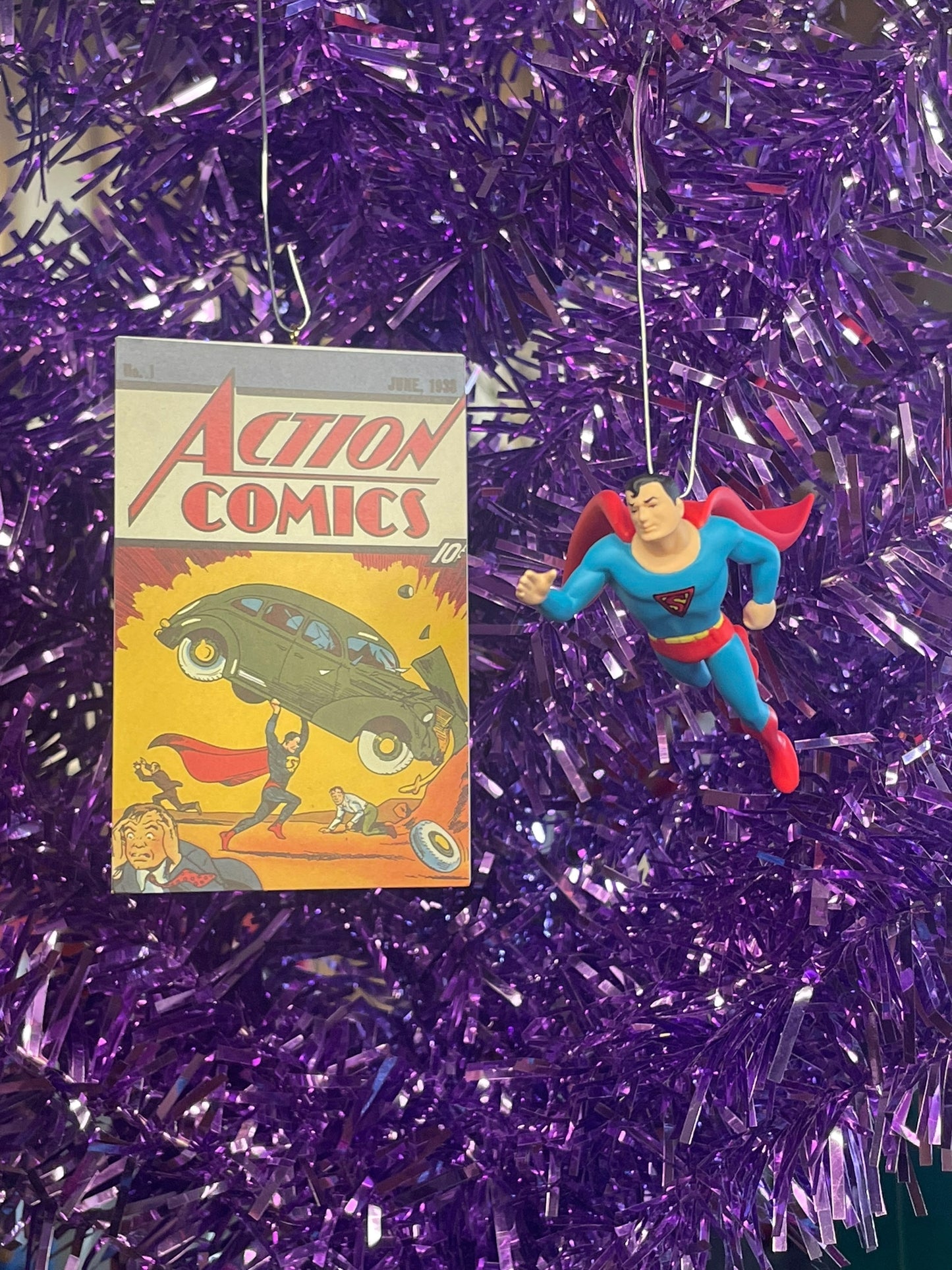 1998 Hallmark Keepsake Ornament Superman Action Comics Commemorative Edition