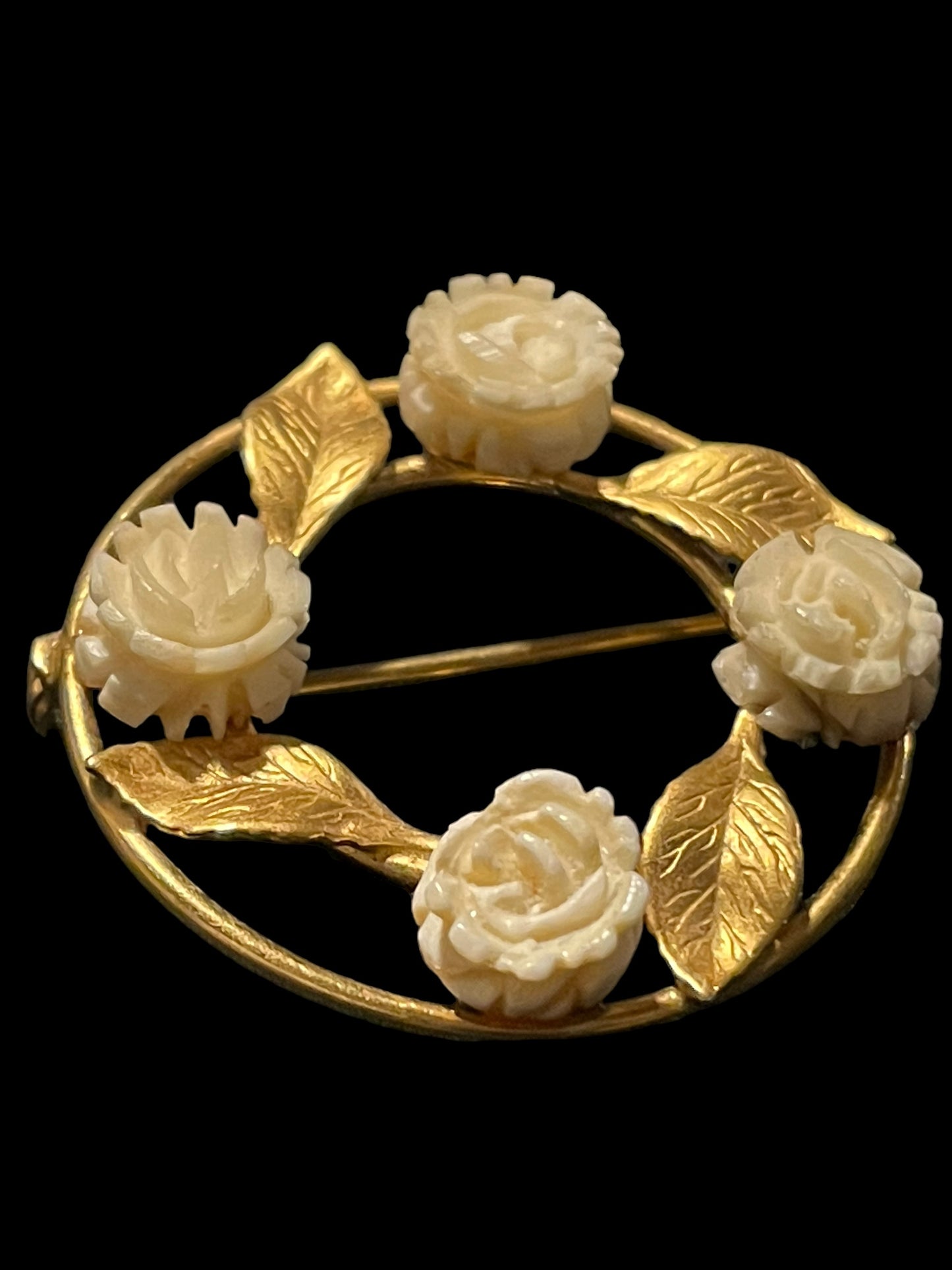 Vintage 12k Gold Filled TGF Carved Bovine Flowers Wreath Brooch Pin