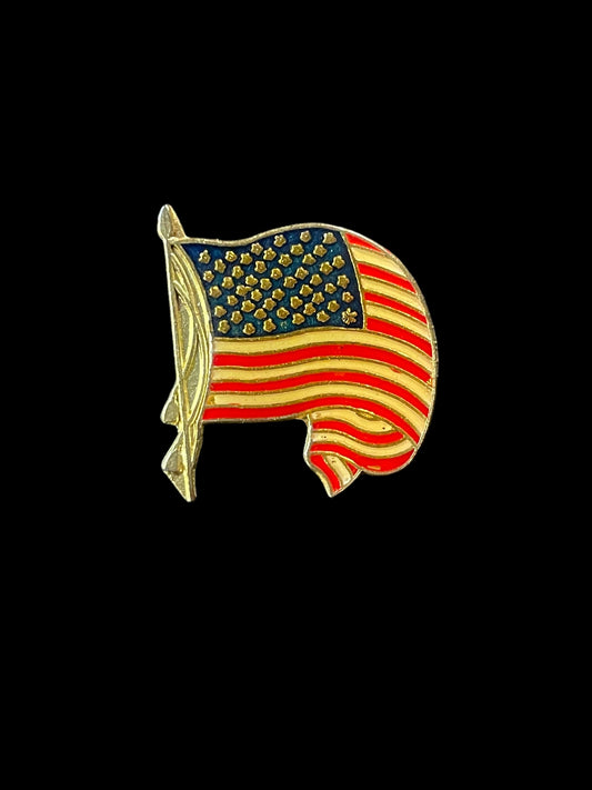 Vintage Wavy USA American Flag Enamel Brooch Pin