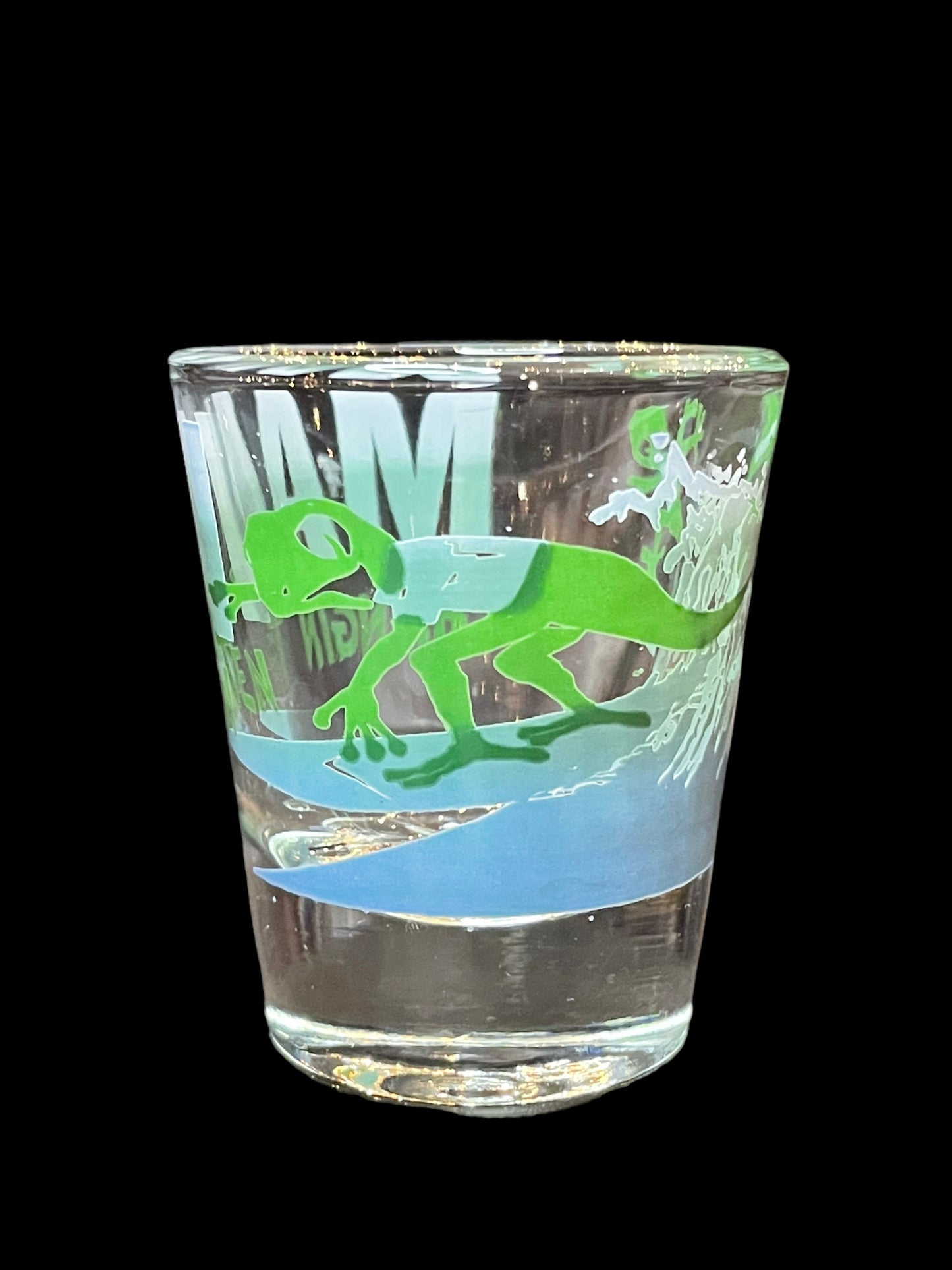 Maui Hangin' Ten Surfing Gecko Shot Glass