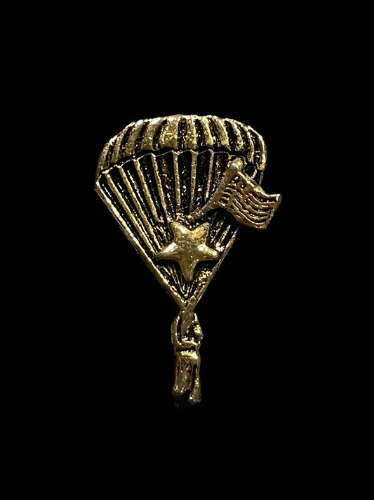 Gold Tone Paratrooper With Star And Flag Die Cast Brooch Pin