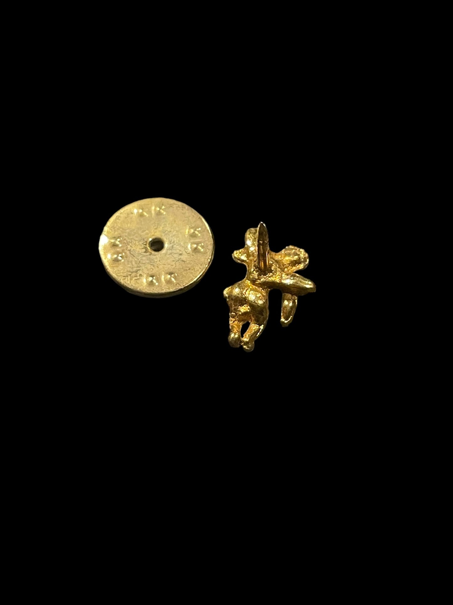 Vintage Gold Tone Winged Angel Cherub Tie Tack Pin