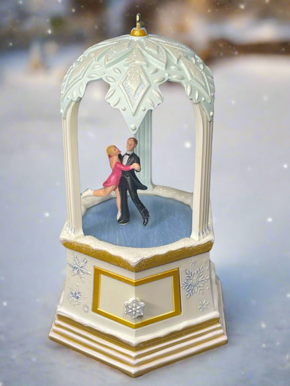 2007 Hallmark Keepsake Ornament Waltzing on Air, Treasures & Dreams #6