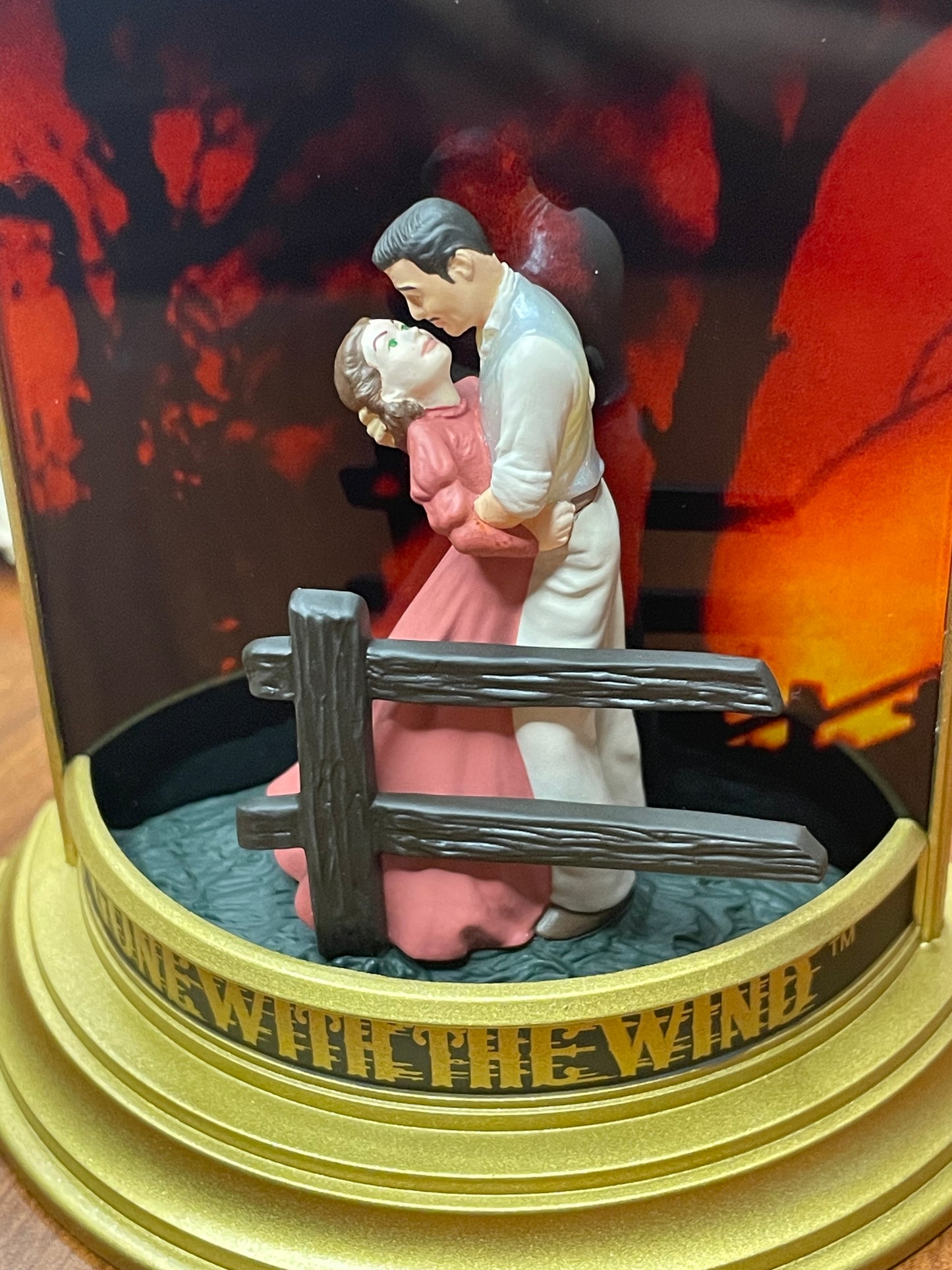 2001 Hallmark Keepsake Ornament Farewell Scene, Gone With the Wind, Magic