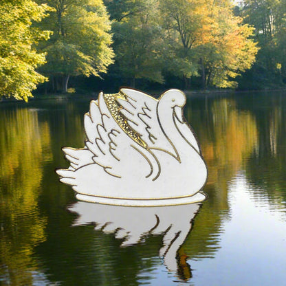 Elegant White and Gold Toned Swan Enamel Brooch Pin Vintage