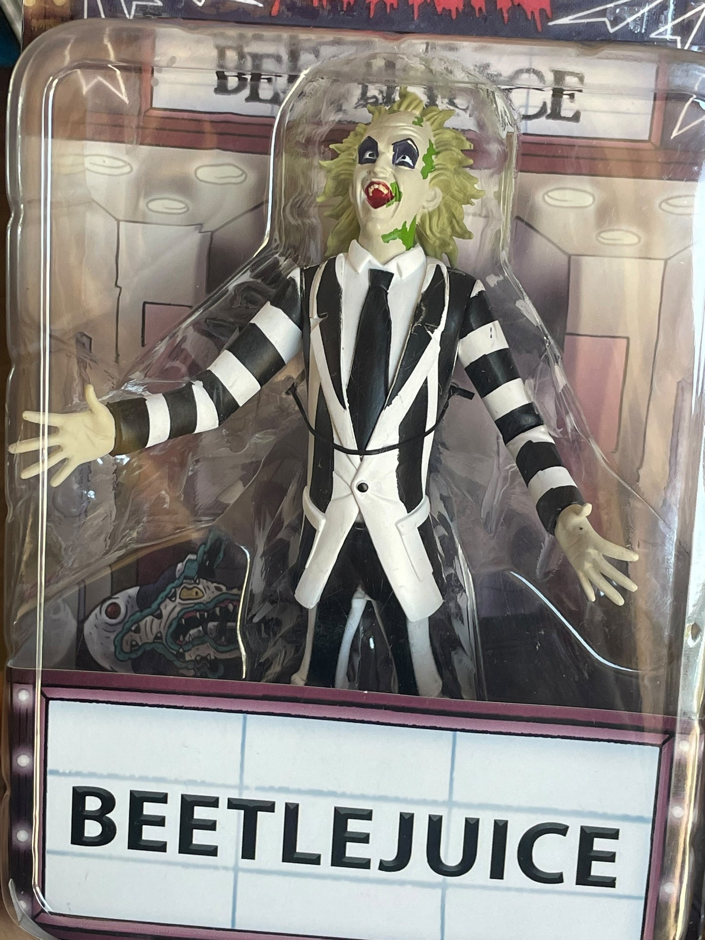 NECA Toony Terrors Beetlejuice 6" Action Figure