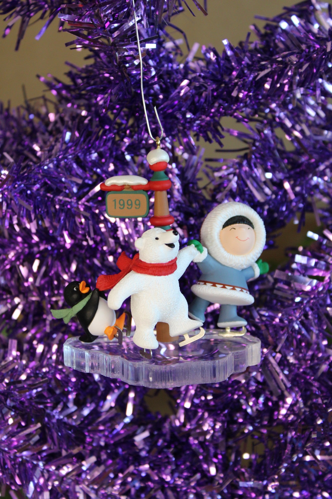 1999 Hallmark Keepsake Ornament Frosty Friends #20