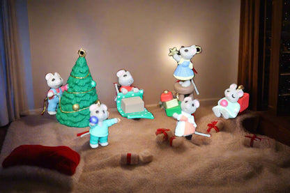 1996 Hallmark Keepsake Ornament Tiny Christmas Helpers Mice 6-Piece Miniature Set