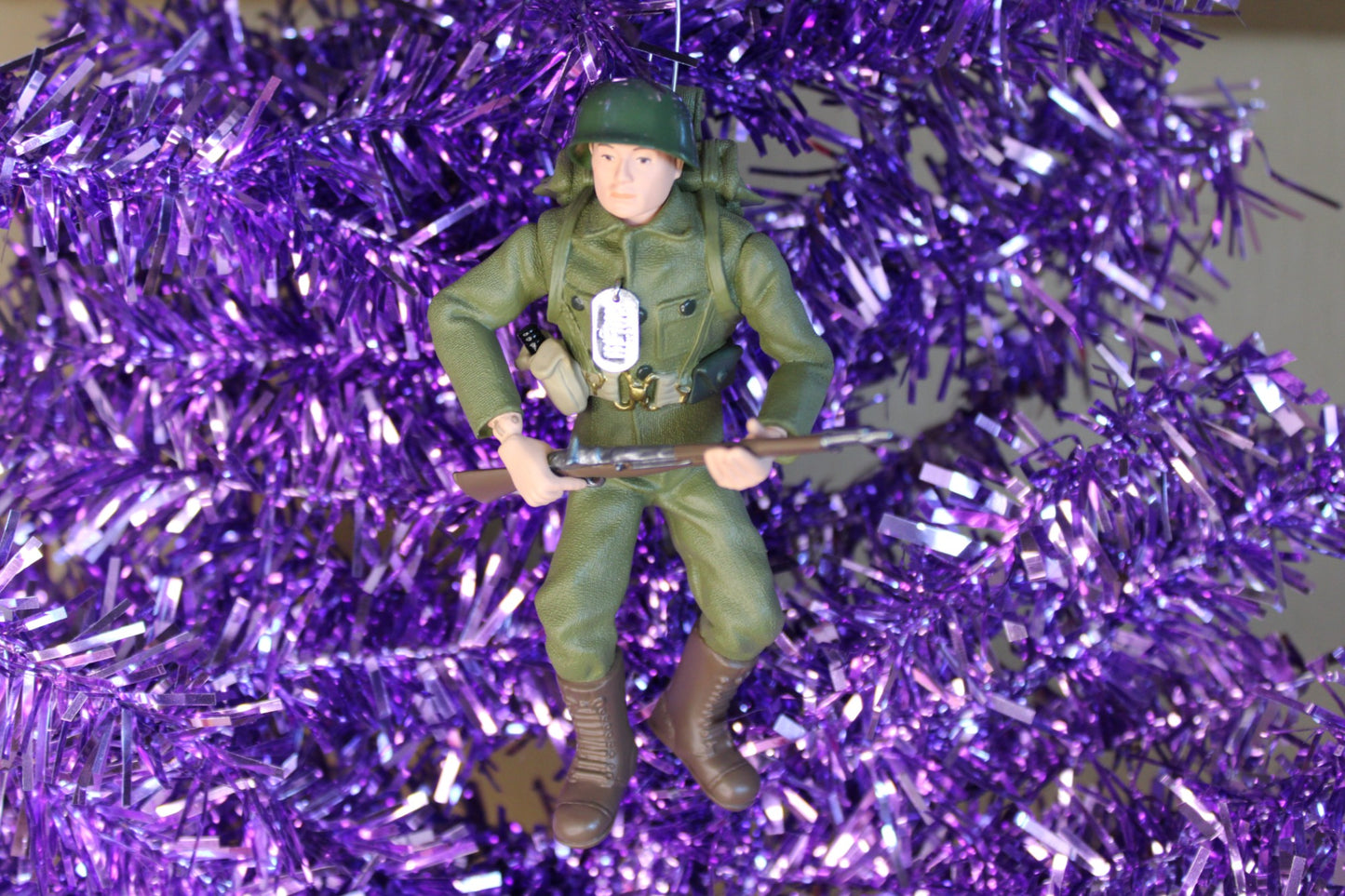 1999 Hallmark Keepsake Ornament G.I. Joe Action Soldier 35th Anniversary