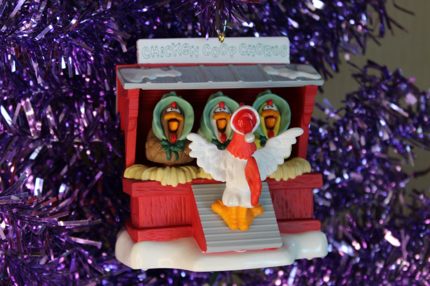 1996 Hallmark Keepsake Ornament Chicken Coop Chorus Magic Music