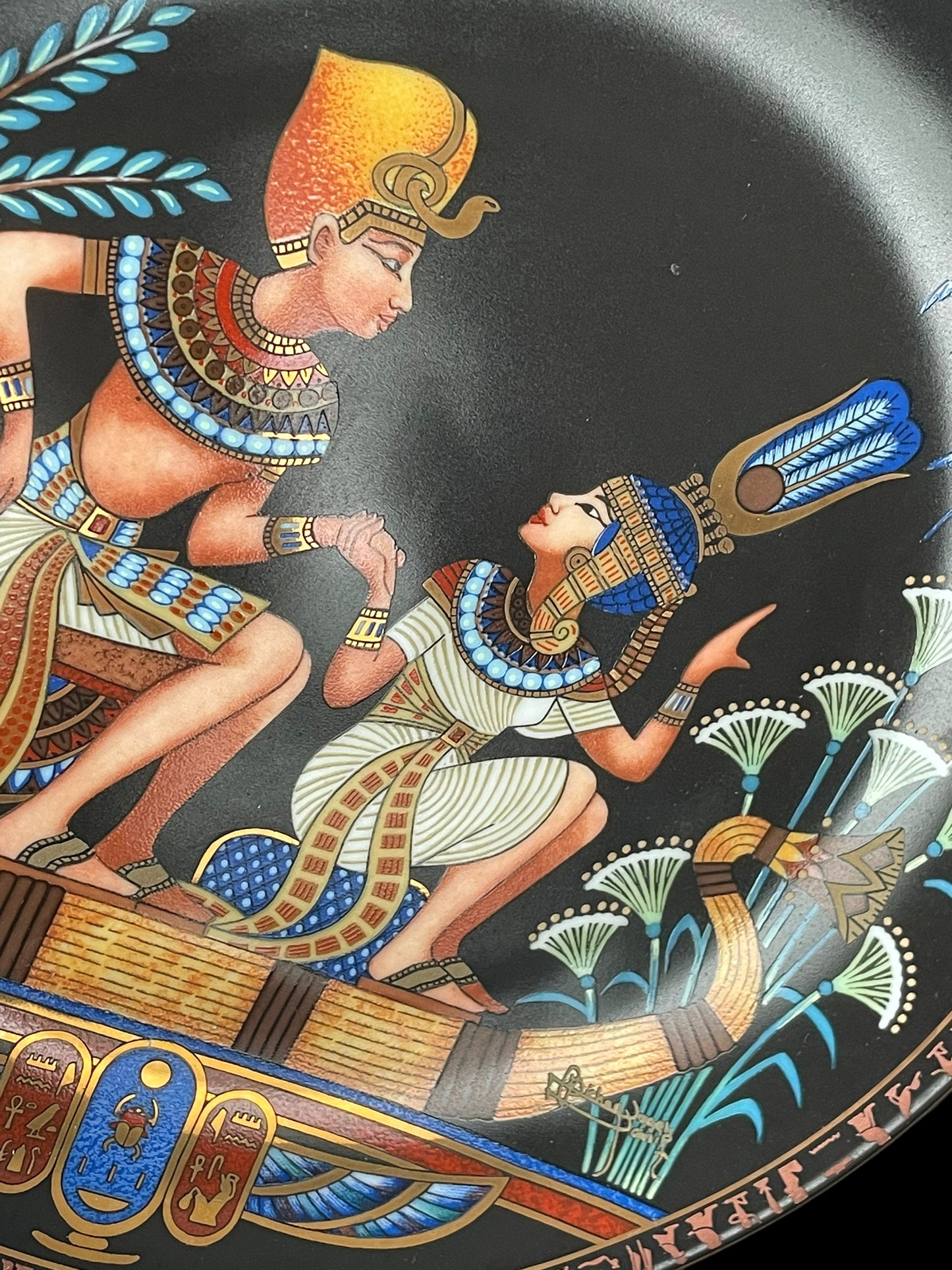 Legend of Tutankhamun 1991 Decorative Porcelain Plate