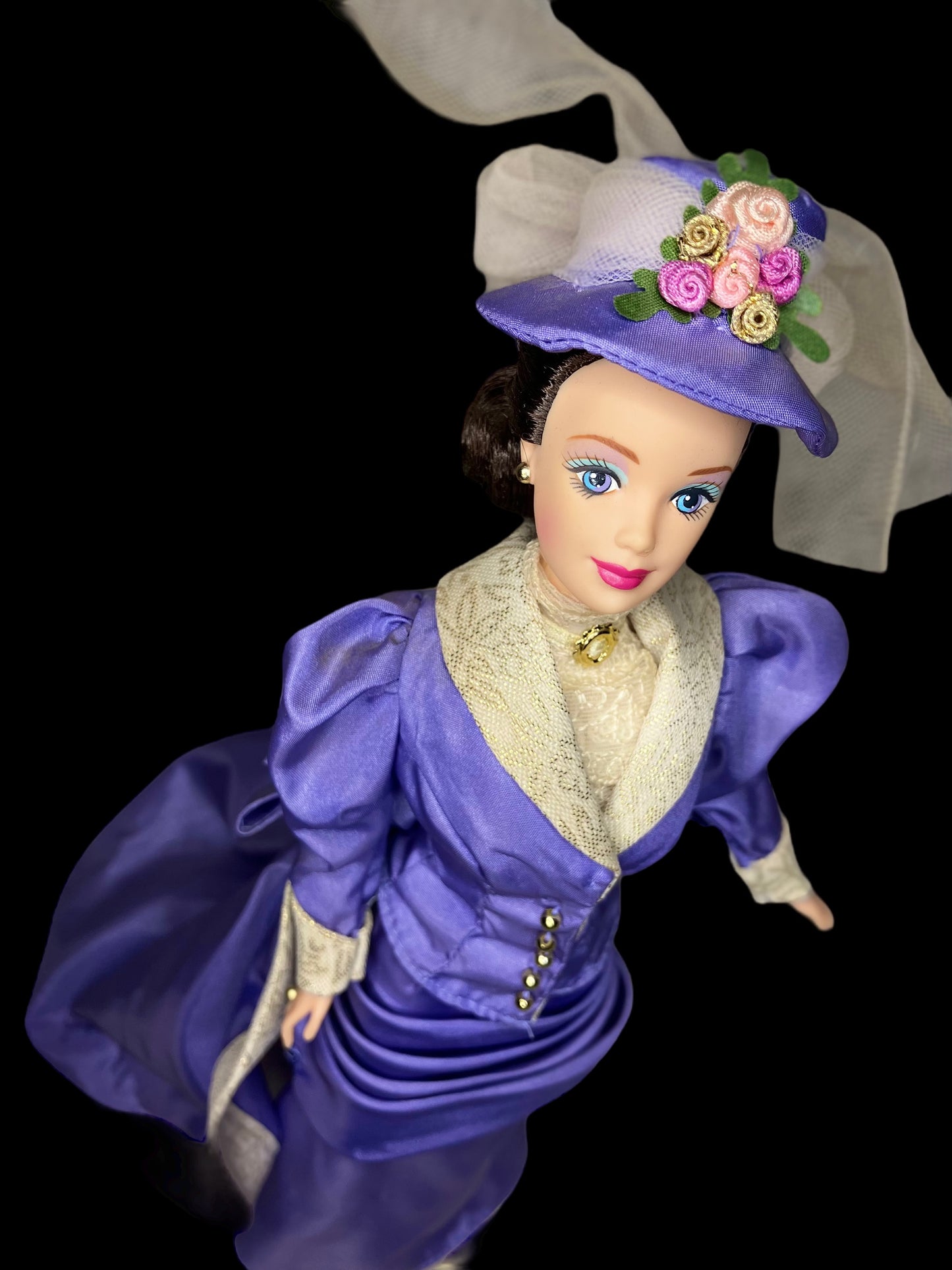 Mattel Barbie 1997 Avon Exclusive Barbie as Mrs. P.F.E. Albee