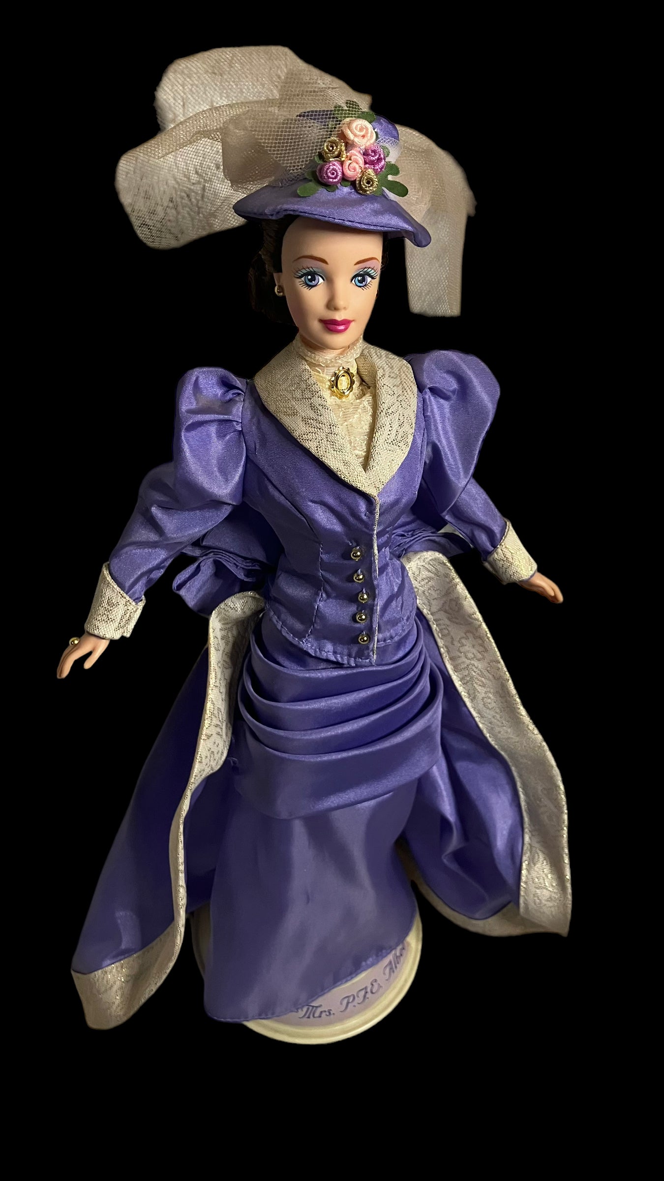 Mattel Barbie 1997 Avon Exclusive Barbie as Mrs. P.F.E. Albee - An