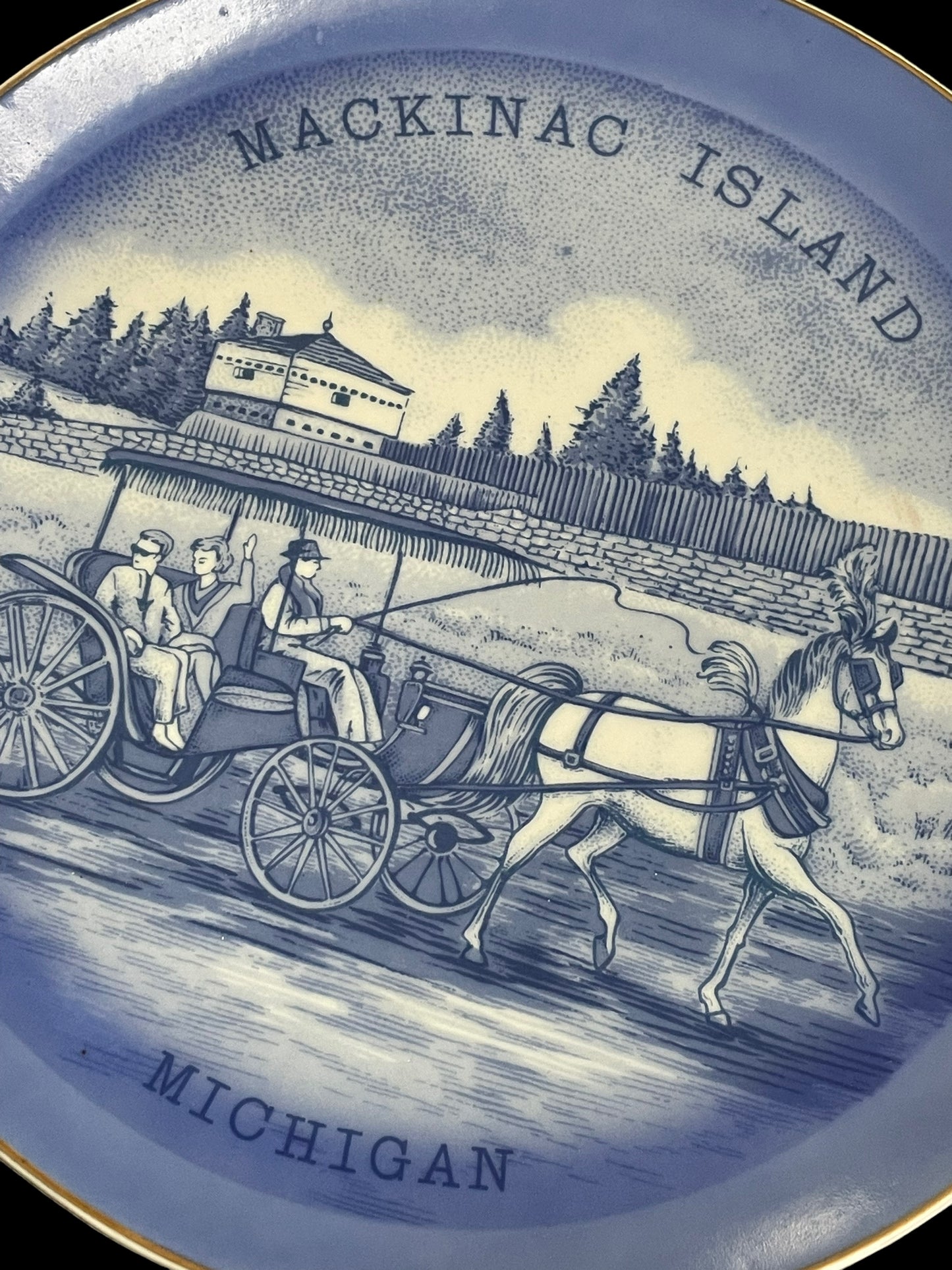 Blue Vintage Mackinac Island, Michigan Decorative Plate