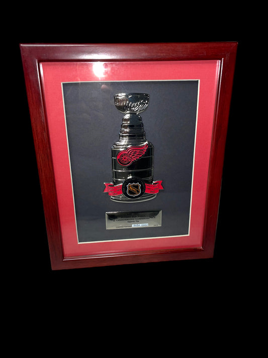 Limited Edition Framed NHL 2002 Detroit Red Wings Commemorative Championship Trophy Pin