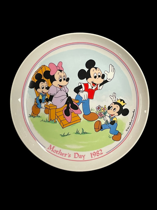 1982 Walt Disney's Mother's Day A Dream Come True Schmid Decorative Plate